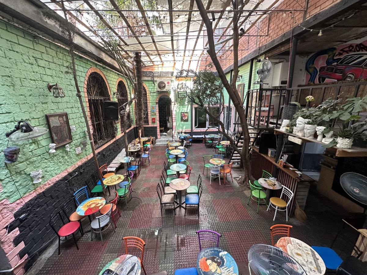 Flora Music & Art Hostel باكو المظهر الخارجي الصورة